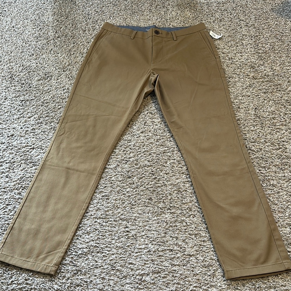 Old Navy Tan Slim Flex Pants